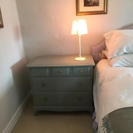 Swan Cottage-2